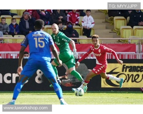 星期天足球半全场推荐精彩赛事分析助你稳抓胜负趋势