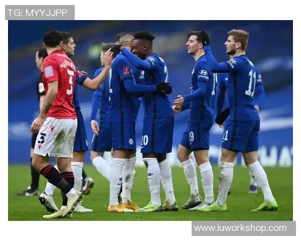 法国队蓝色球星阵容全解析 步入辉煌的足球传奇 法国队蓝色球星阵容全解析 步入辉煌的足球传奇